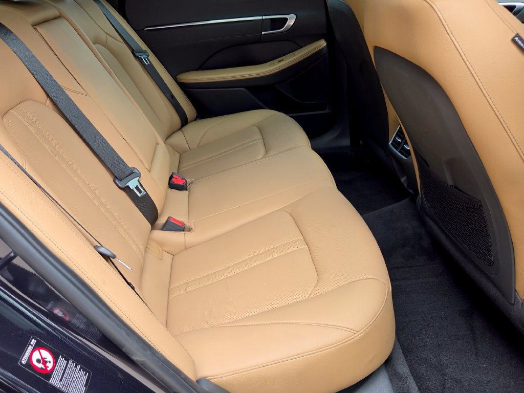 Used 2023 Hyundai Sonata Limited FWD image 18