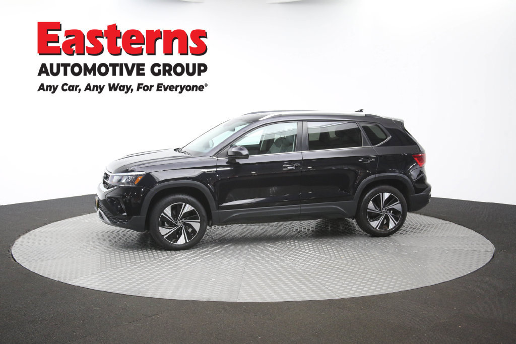 Used 2024 Volkswagen Taos SE AWD/4WD image 57