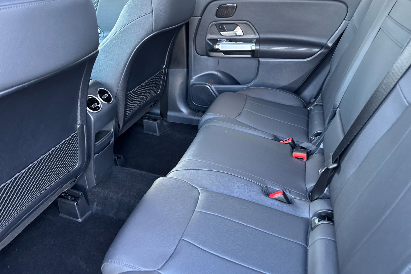 Certified 2025 Mercedes-Benz GLB 250 4MATIC image 12