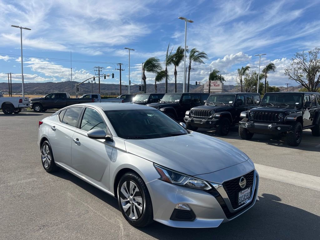 Used 2021 Nissan Altima 2.5 S w/ Driver Assist Package image 2