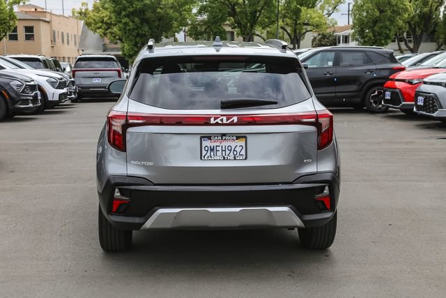 Used 2024 Kia Seltos S AWD/4WD image 8
