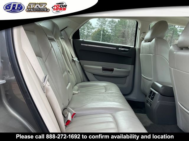 Used 2008 Chrysler 300 C w/ Protection Group II image 13
