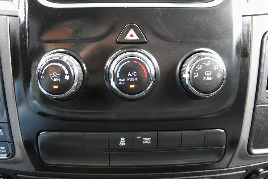 Used 2019 RAM 1500 Express w/ Express Value Package AWD/4WD image 20
