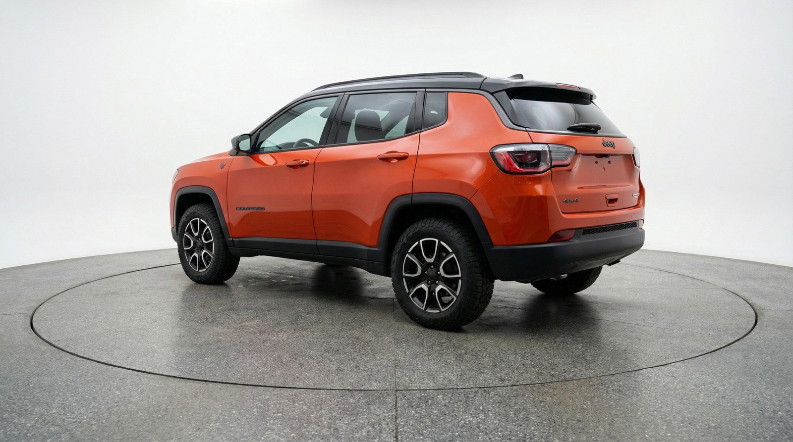 Used 2025 Jeep Compass Trailhawk AWD/4WD image 6