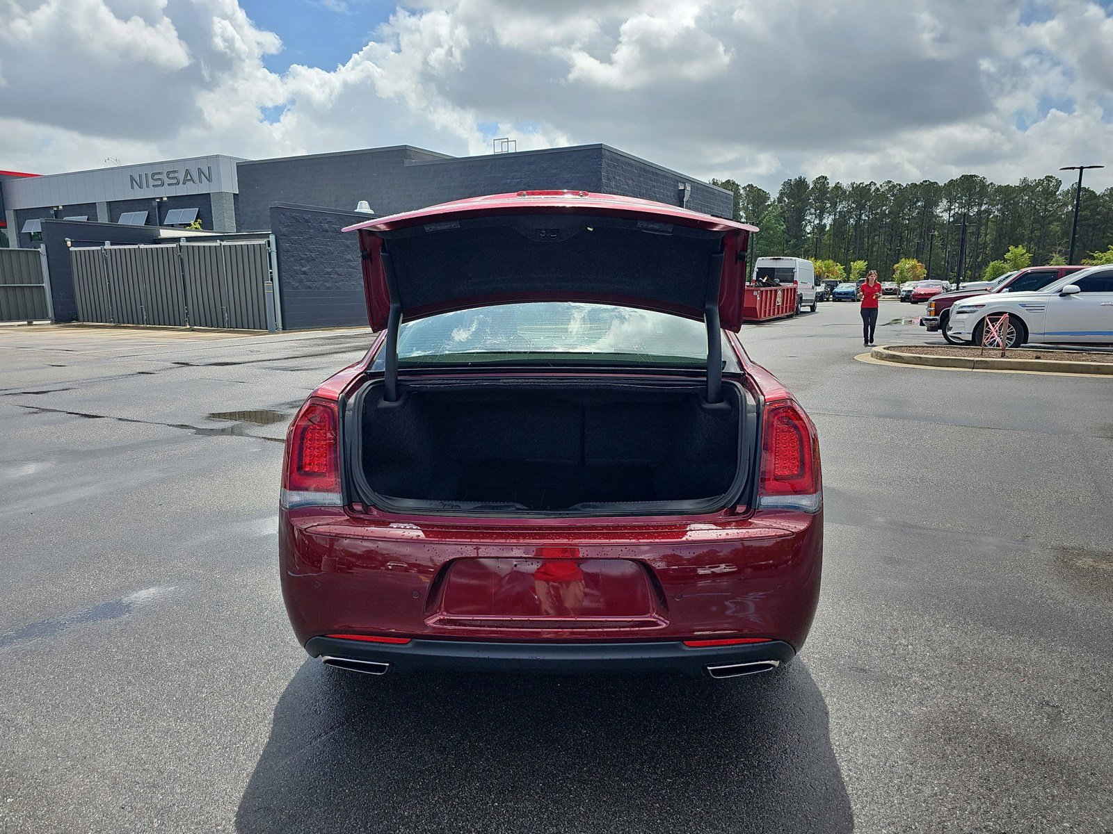 Used 2022 Chrysler 300 Touring L w/ Comfort Group RWD image 14