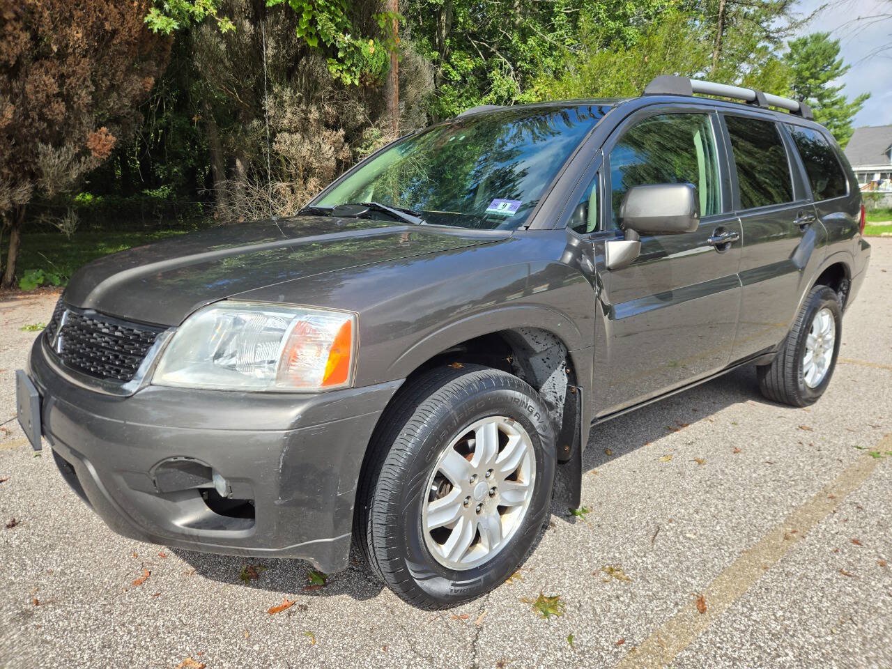 Used 2011 Mitsubishi Endeavor LS AWD/4WD image 2