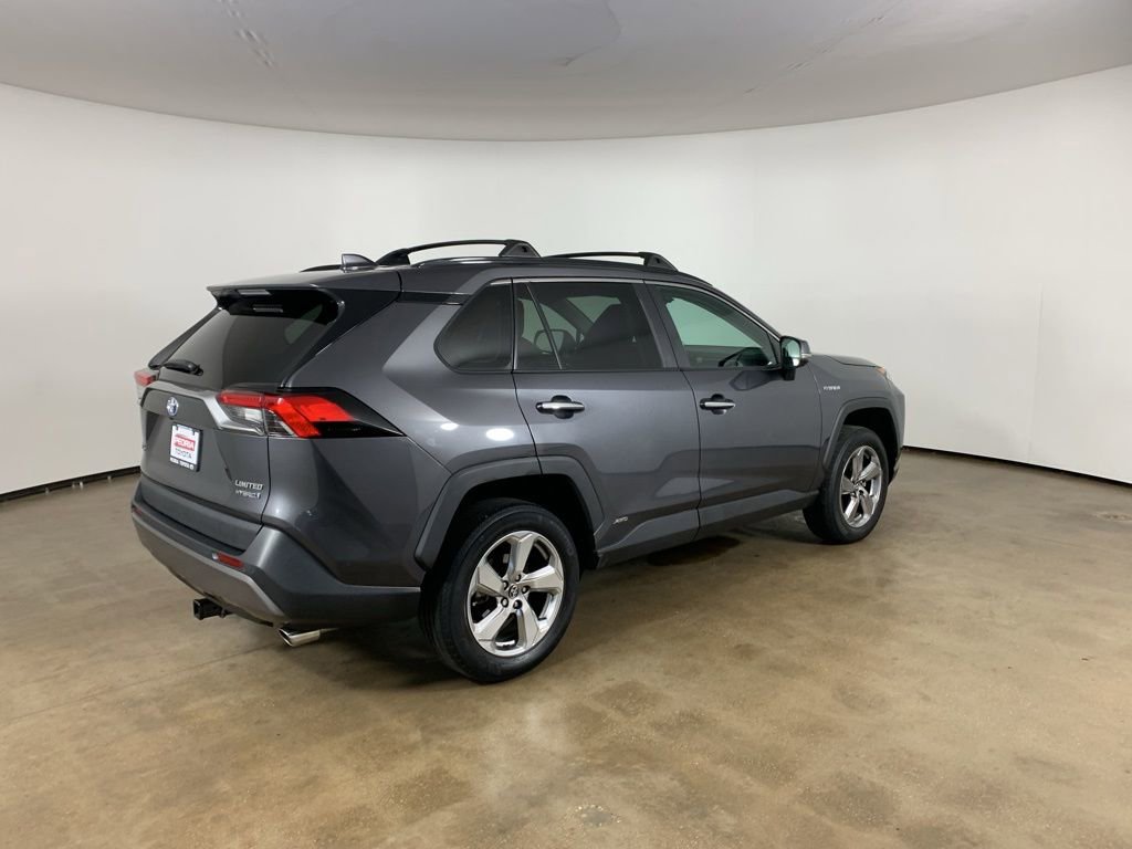 Used 2020 Toyota RAV4 Limited image 8