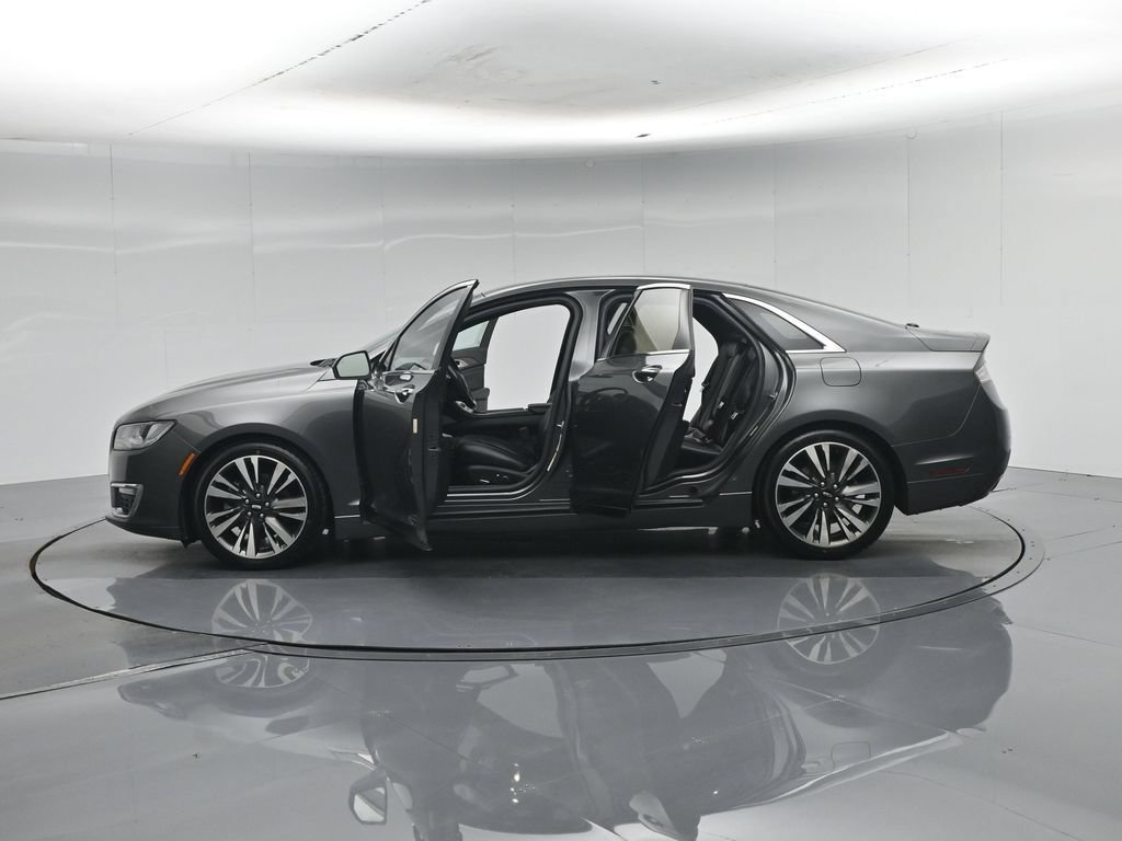 Used 2017 Lincoln MKZ Reserve FWD image 37