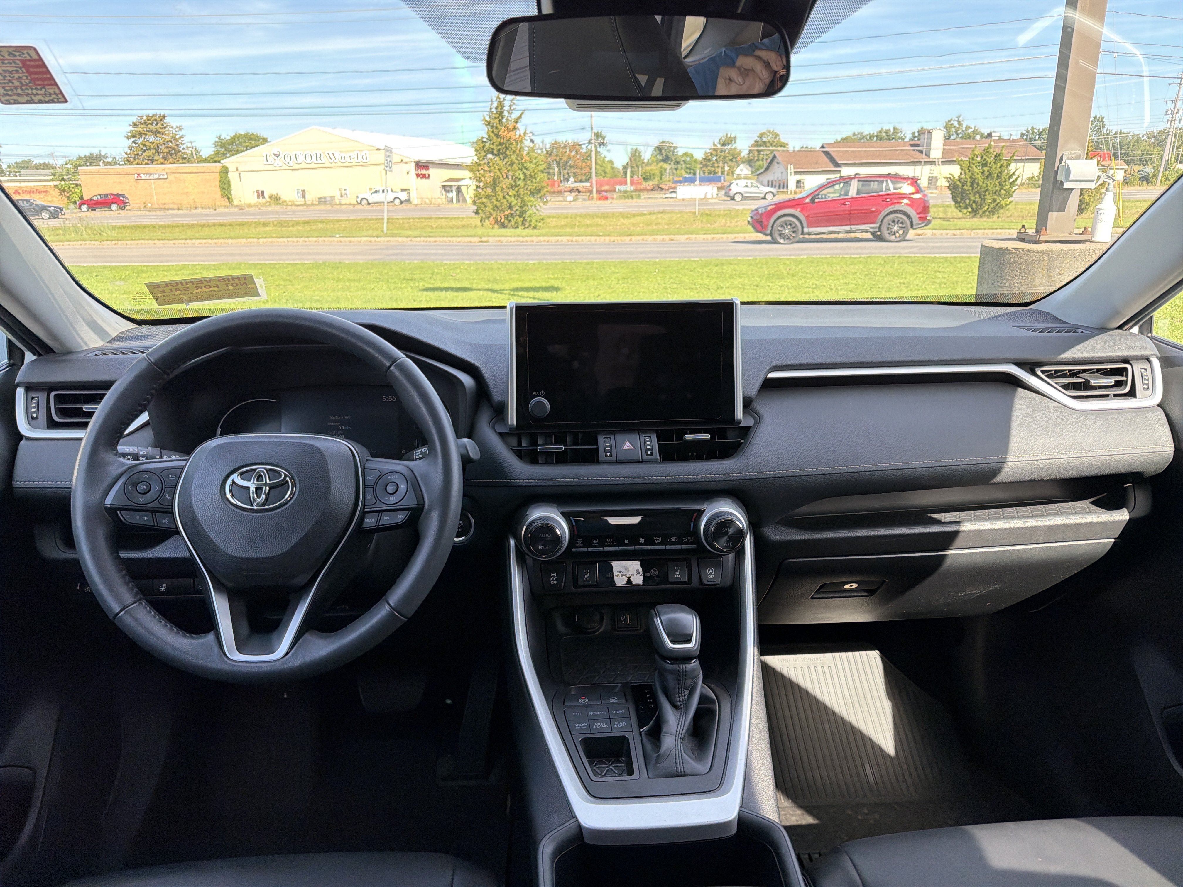 Used 2023 Toyota RAV4 XLE Premium AWD/4WD image 11