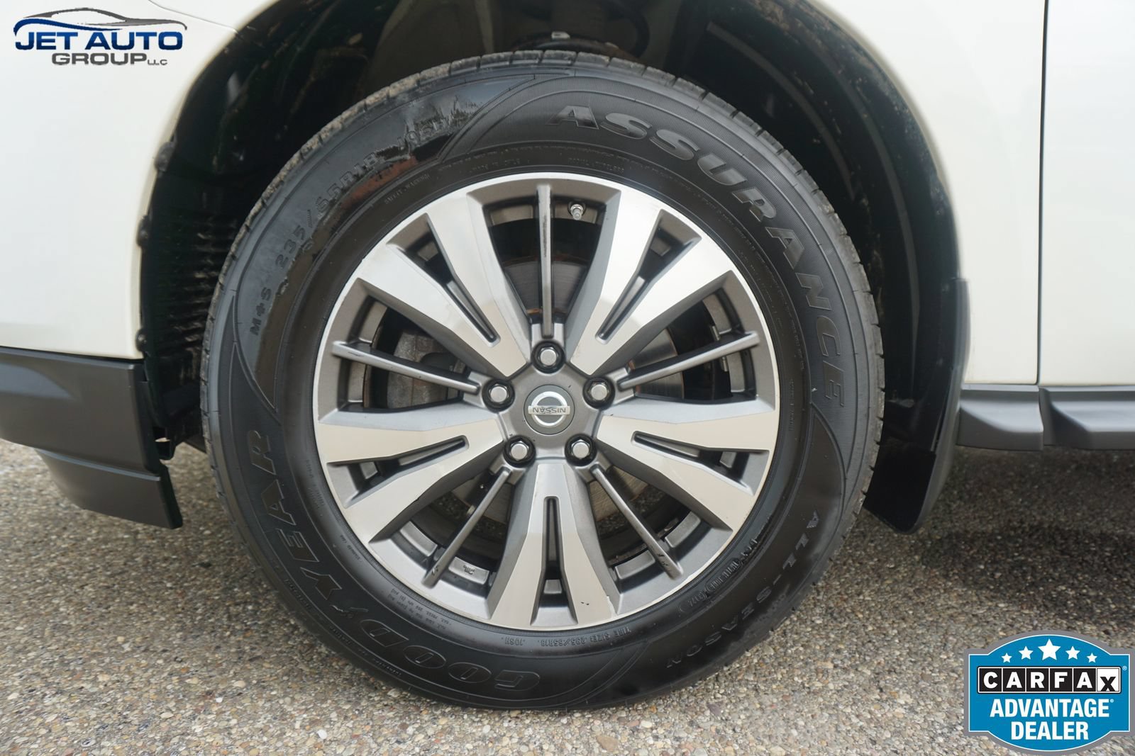 Used 2017 Nissan Pathfinder SL w/ Trailer Tow Package AWD/4WD image 14