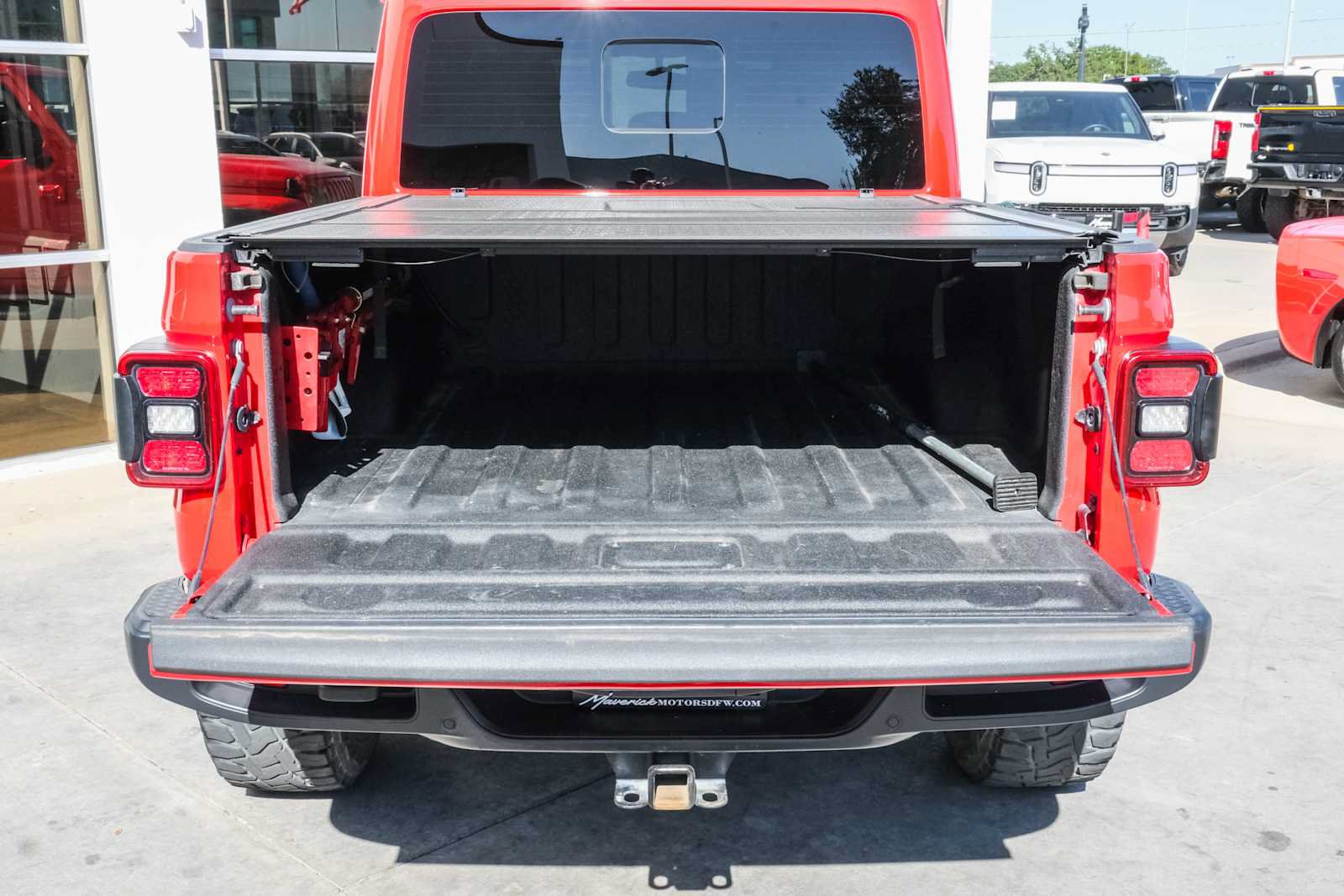 Used 2020 Jeep Gladiator Overland w/ LED Lighting Group AWD/4WD image 48