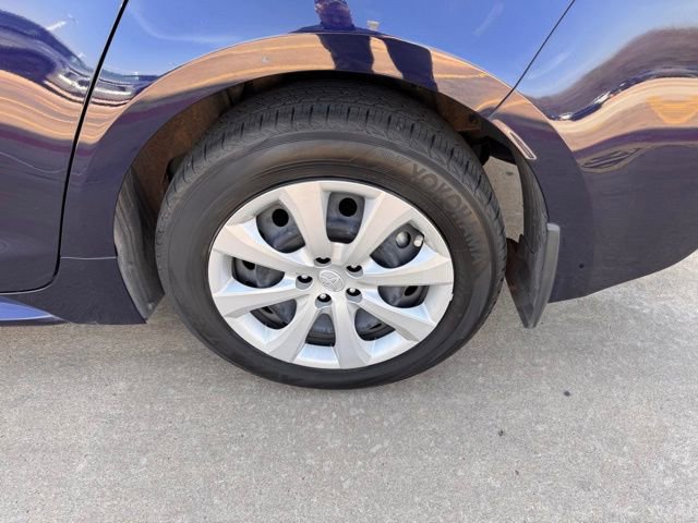 Used 2024 Toyota Corolla LE image 12