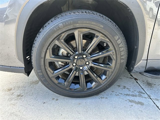 Used 2022 Toyota Highlander XLE image 19