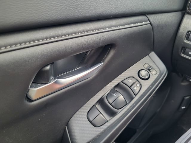 Used 2025 Nissan Sentra SV FWD image 22