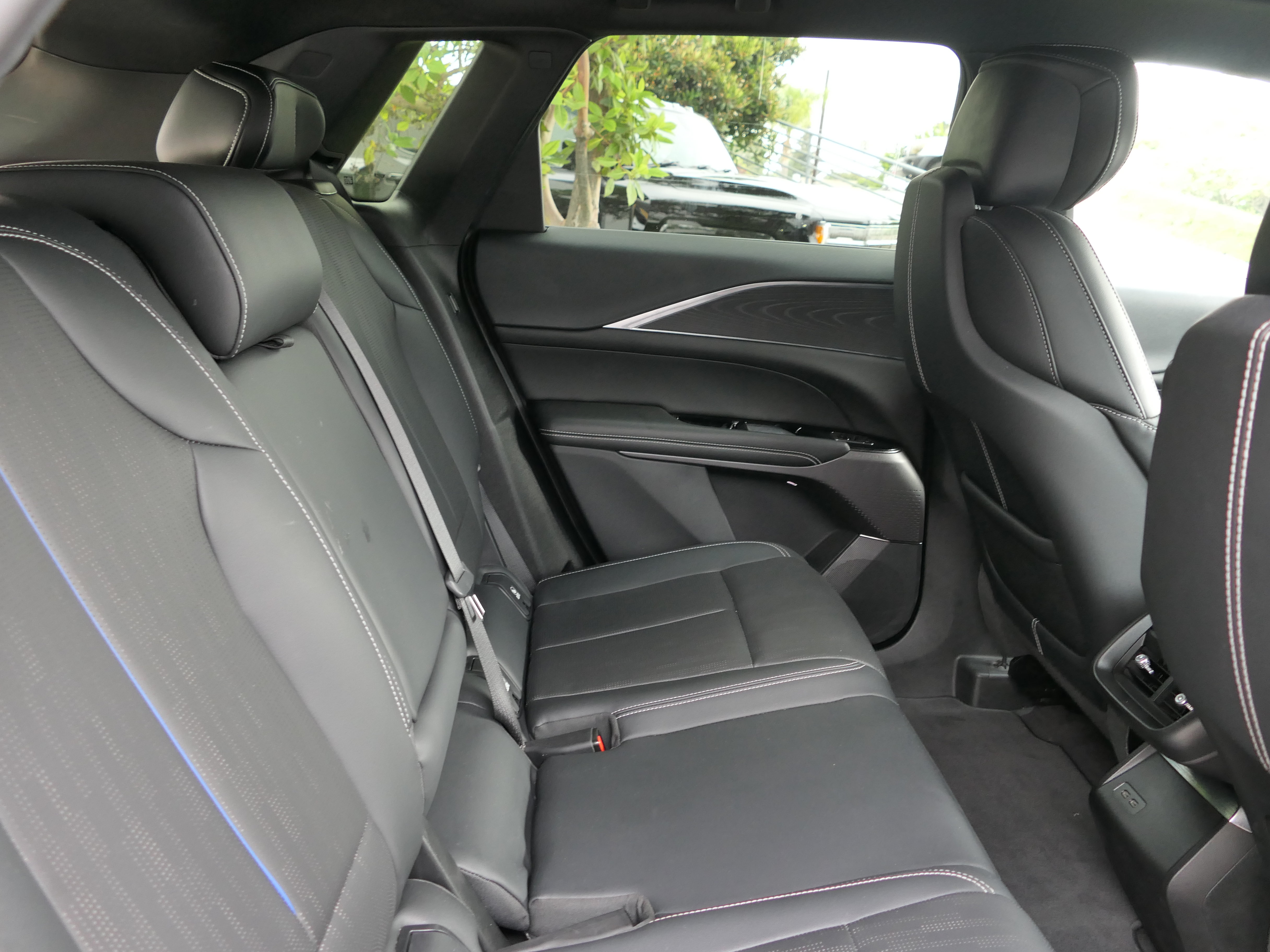 Certified 2024 Cadillac Lyriq Sport AWD/4WD image 25