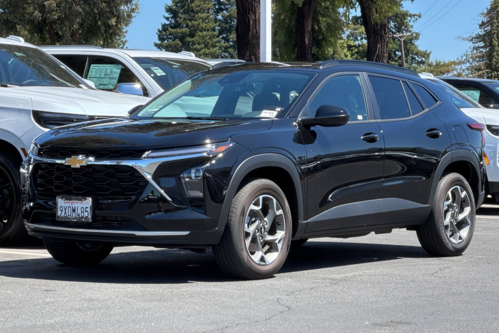 Used 2026 Chevrolet Trax LT w/ Sunroof Package FWD image 9