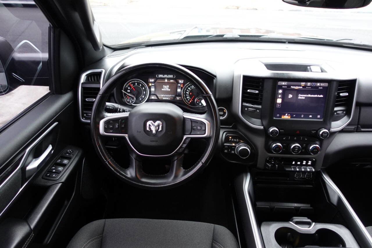Used 2022 RAM 1500 Big Horn AWD/4WD image 43