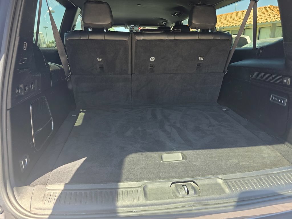 Certified 2024 Jeep Wagoneer L Series II w/ Flexible Seating Group RWD image 21