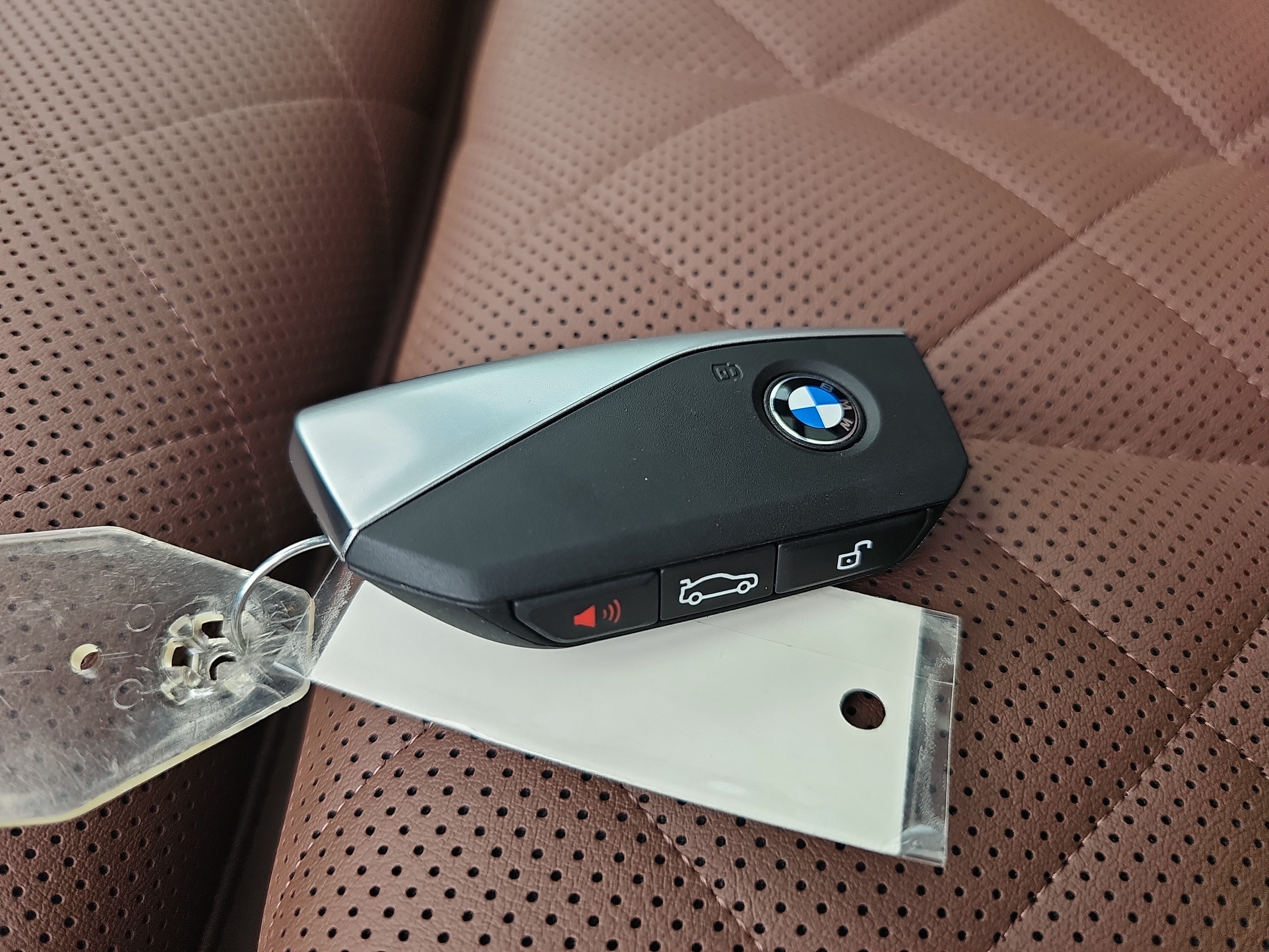 New 2026 BMW X5 xDrive50e w/ Executive Package AWD/4WD image 38