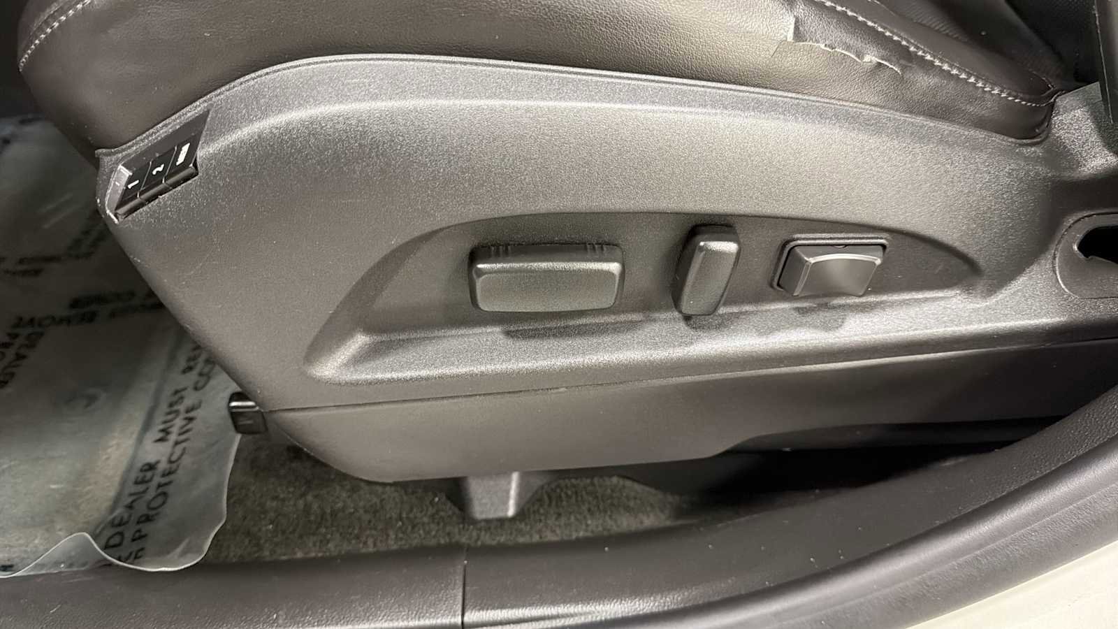 Used 2015 Chevrolet Equinox LTZ AWD/4WD image 14