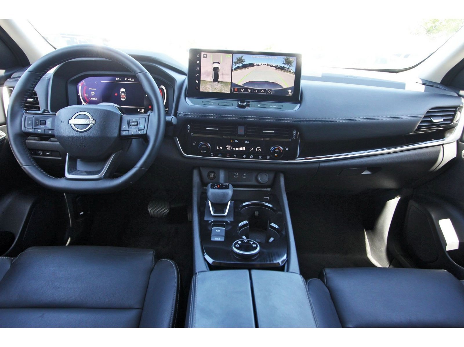 Certified 2025 Nissan Rogue SL w/ Tech Package AWD/4WD image 13