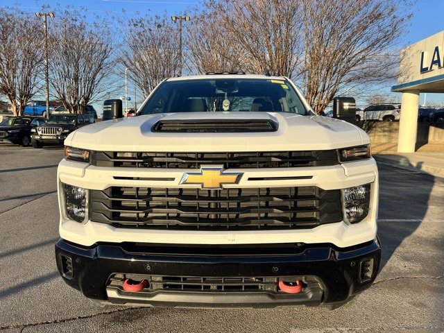 Used 2025 Chevrolet Silverado 2500 Custom w/ Custom Value Package image 9