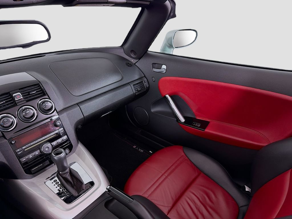 Used 2007 Saturn Sky Red Line RWD image 30