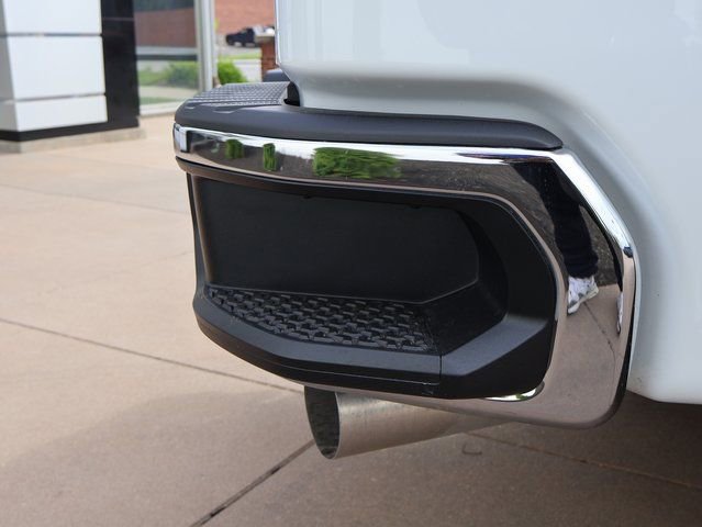 Used 2025 GMC Sierra 2500 SLT AWD/4WD image 18