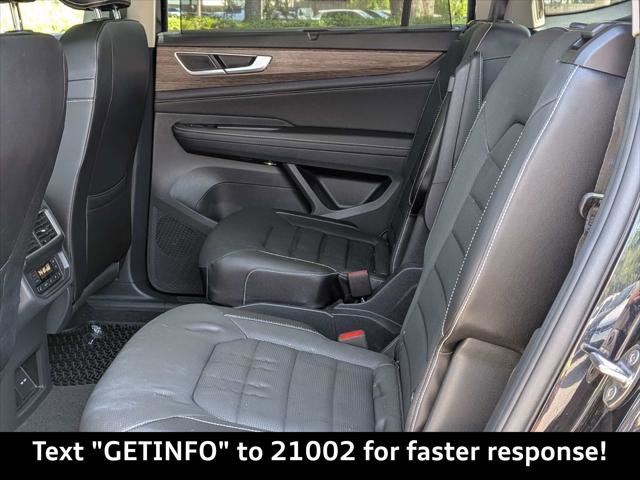 Used 2024 Volkswagen Atlas SEL AWD/4WD image 18