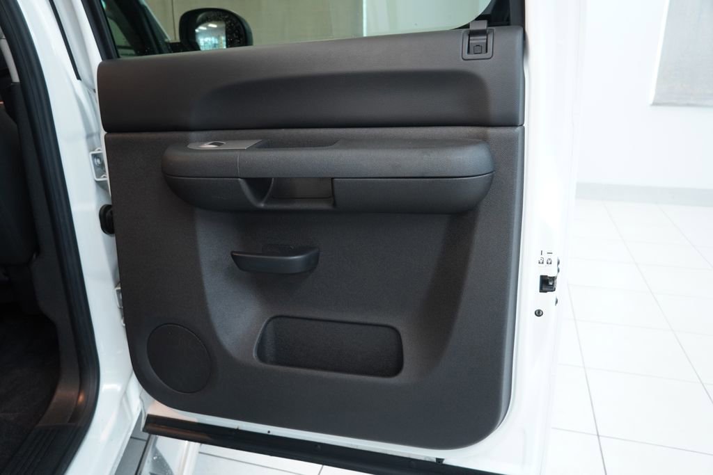 Used 2011 Chevrolet Silverado 1500 LT w/ All-Star Edition AWD/4WD image 25