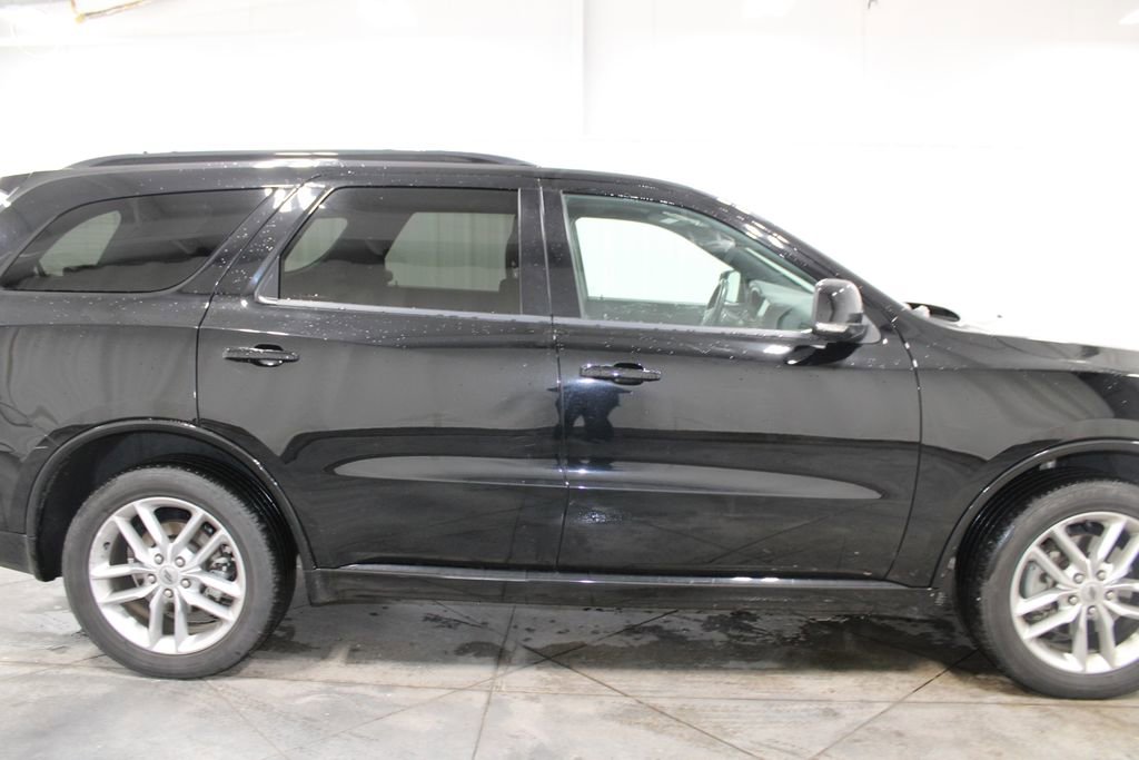 Used 2024 Dodge Durango GT image 11