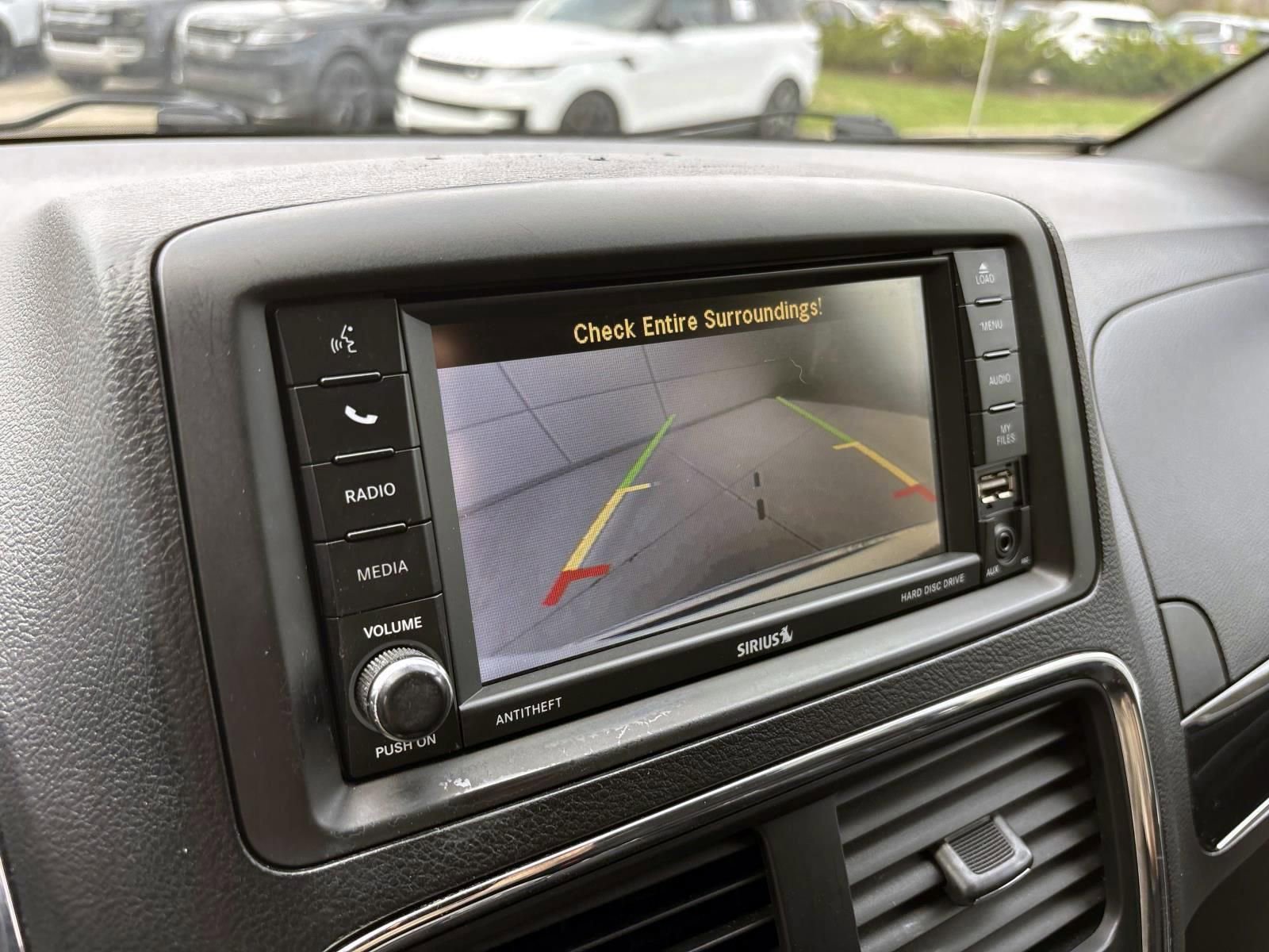 Used 2014 Dodge Grand Caravan SE FWD image 19