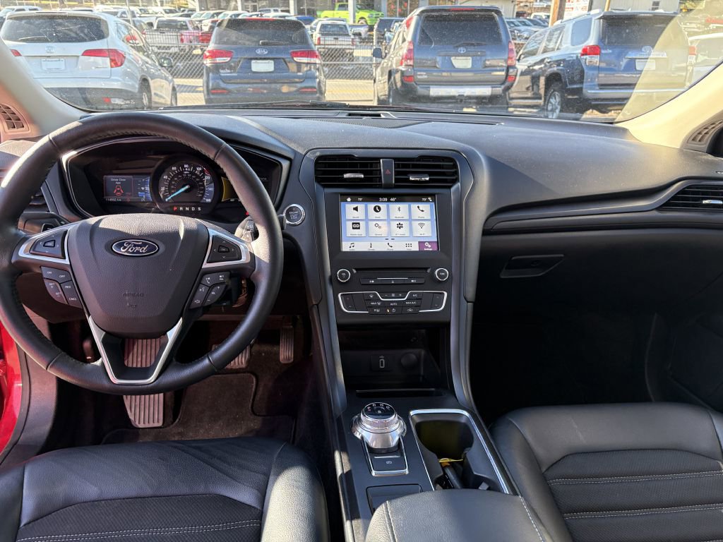 Used 2018 Ford Fusion SE w/ Equipment Group 201A image 11