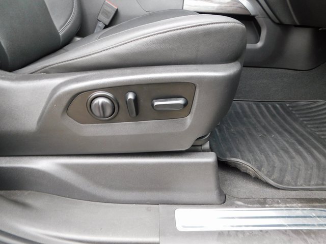 Used 2021 Chevrolet Silverado 1500 LTZ image 24