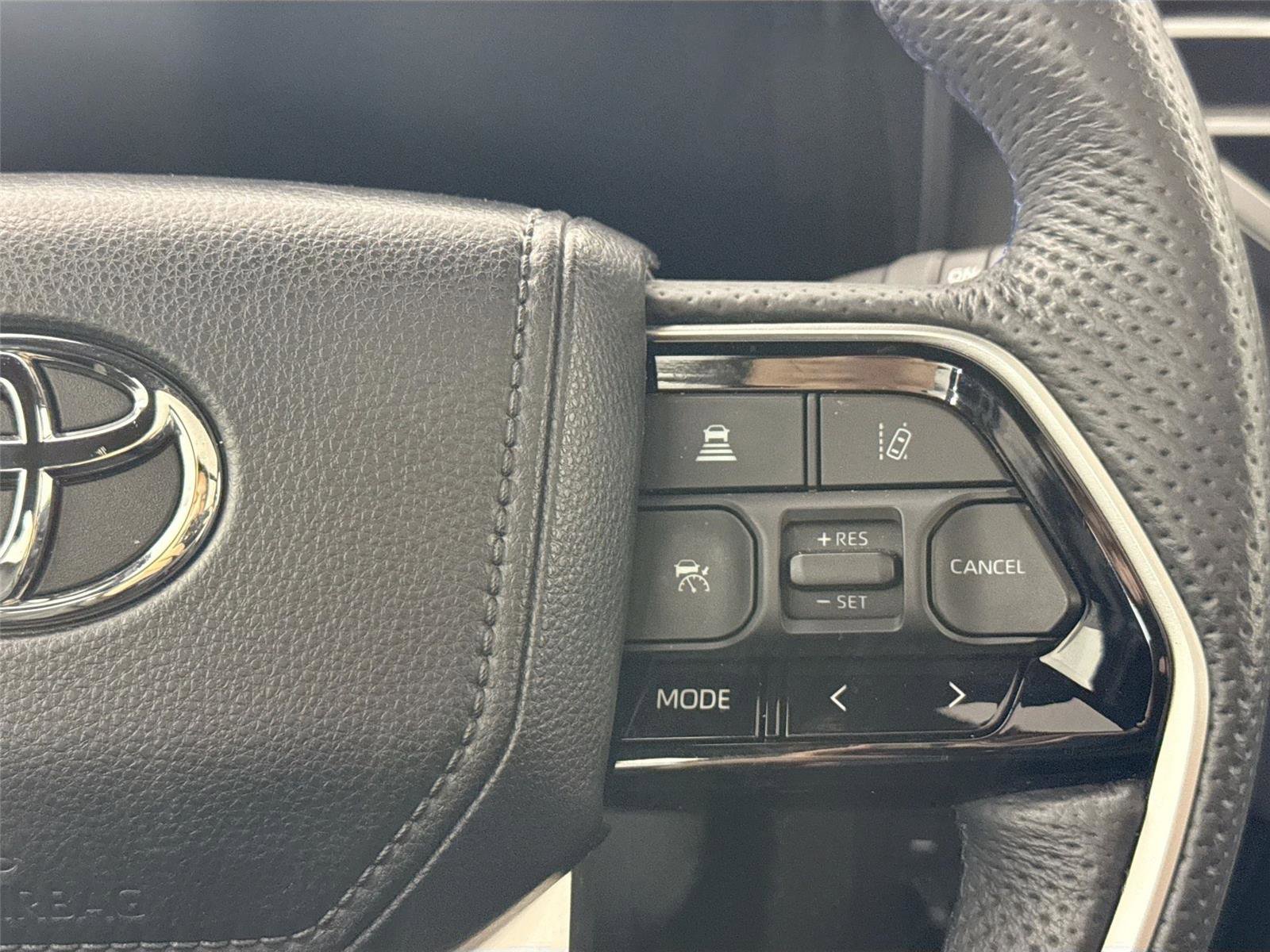 Certified 2024 Toyota Sequoia Platinum image 20