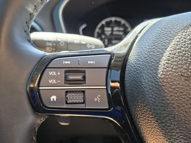 Used 2025 Honda Pilot Touring image 25