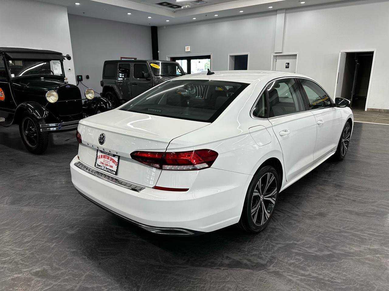 Used 2021 Volkswagen Passat 2.0T SE FWD image 5