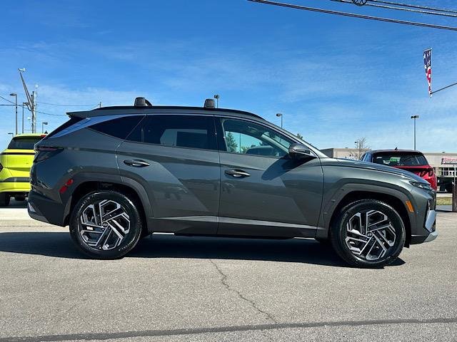 New 2025 Hyundai Tucson Limited image 3