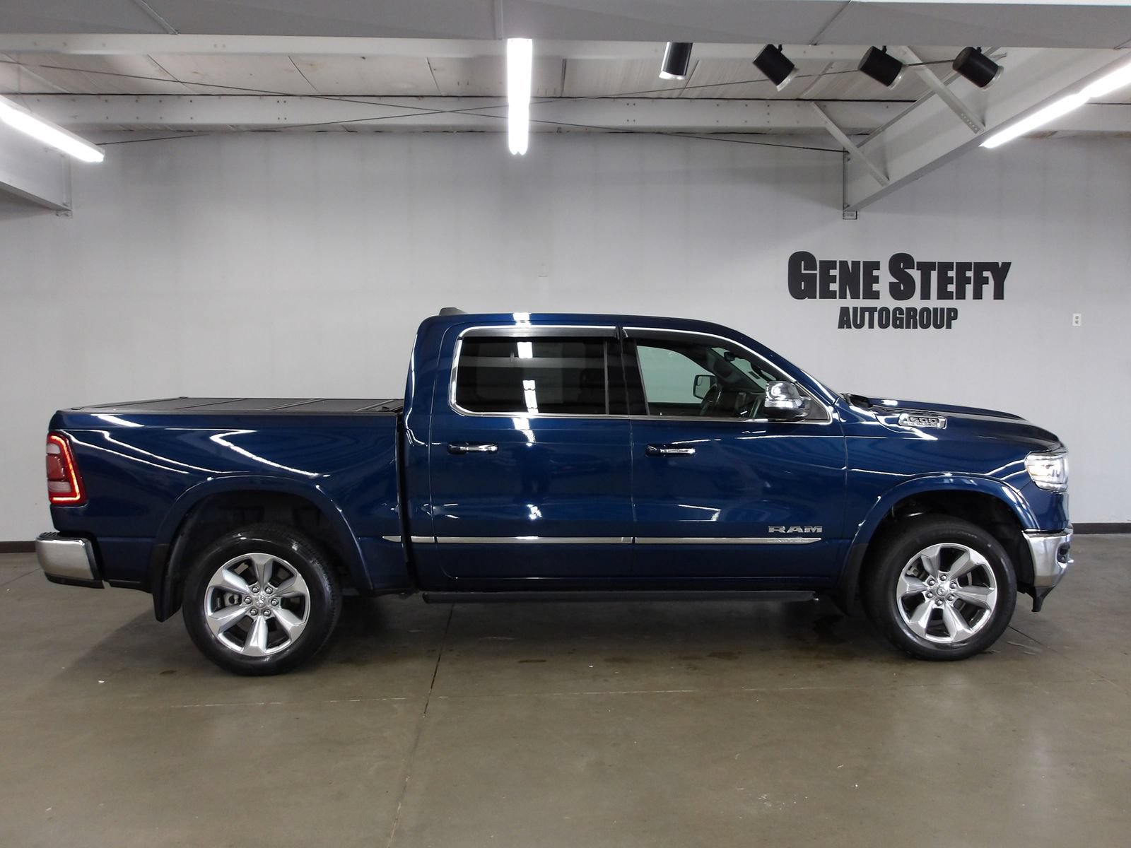 Used 2021 RAM 1500 Limited AWD/4WD image 3