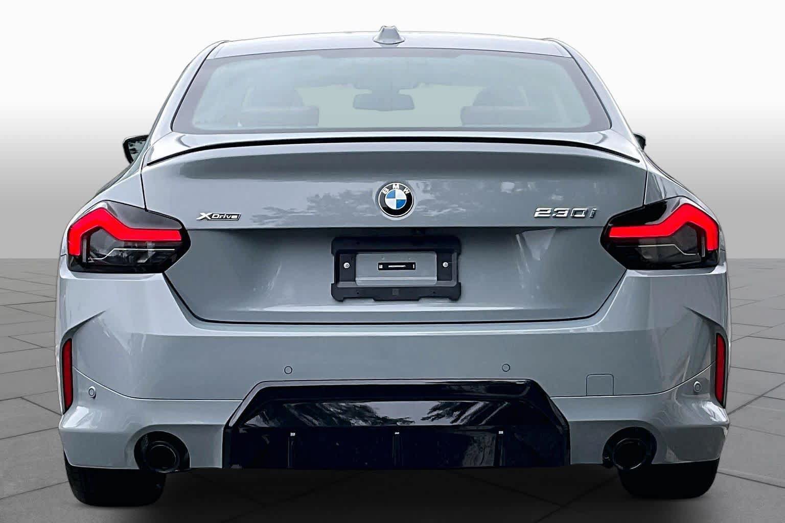 Used 2026 BMW 230i xDrive Coupe w/ Premium Package AWD/4WD image 4