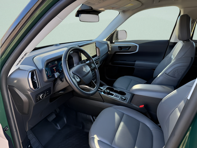 Used 2025 Ford Bronco Sport Badlands AWD/4WD image 4