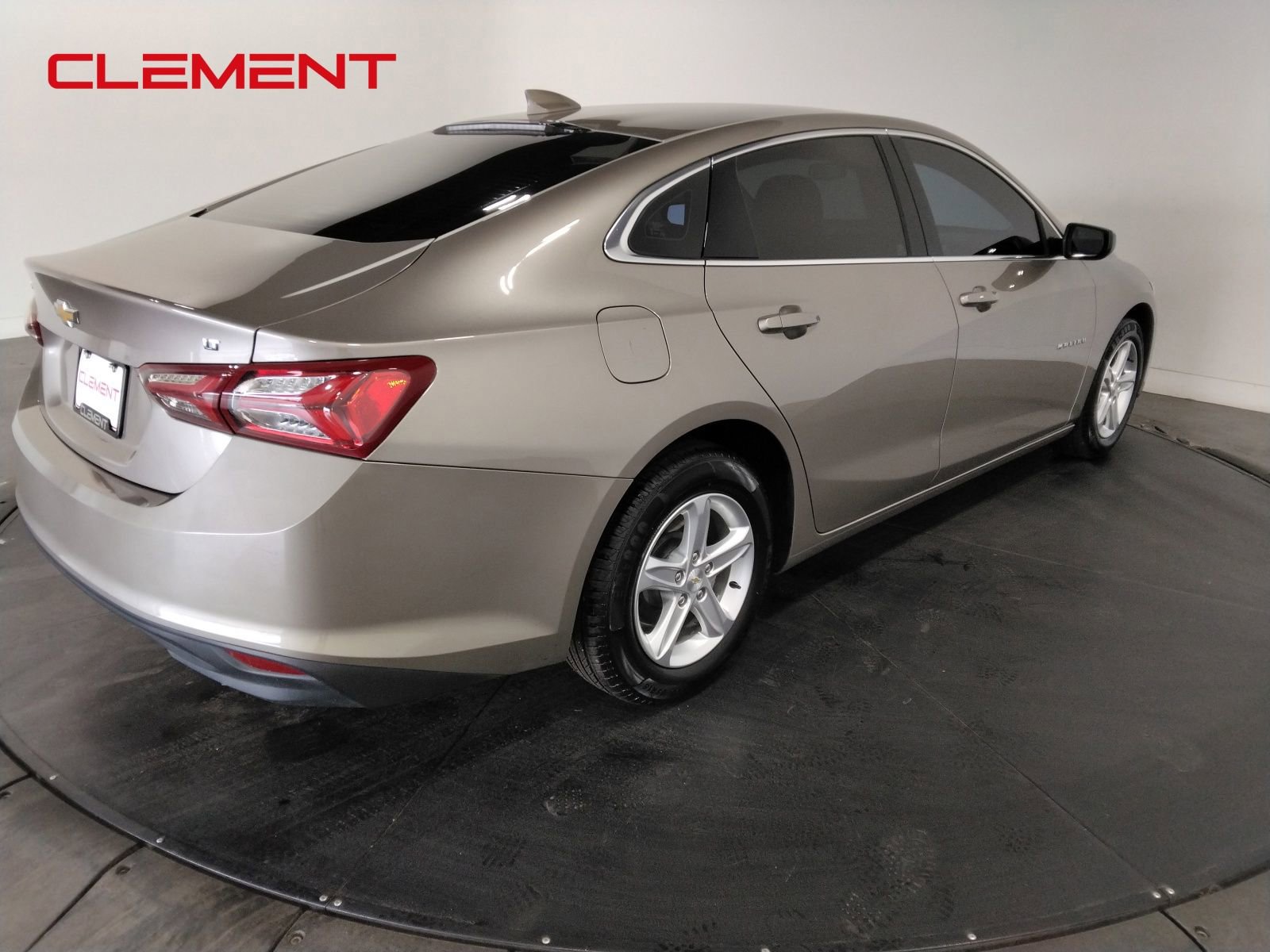 Used 2022 Chevrolet Malibu LT FWD image 4