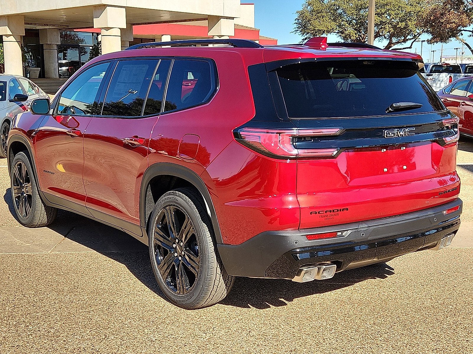 New 2026 GMC Acadia Elevation image 2