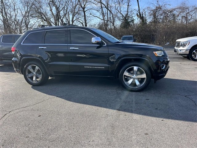 Used 2016 Jeep Grand Cherokee Overland image 2