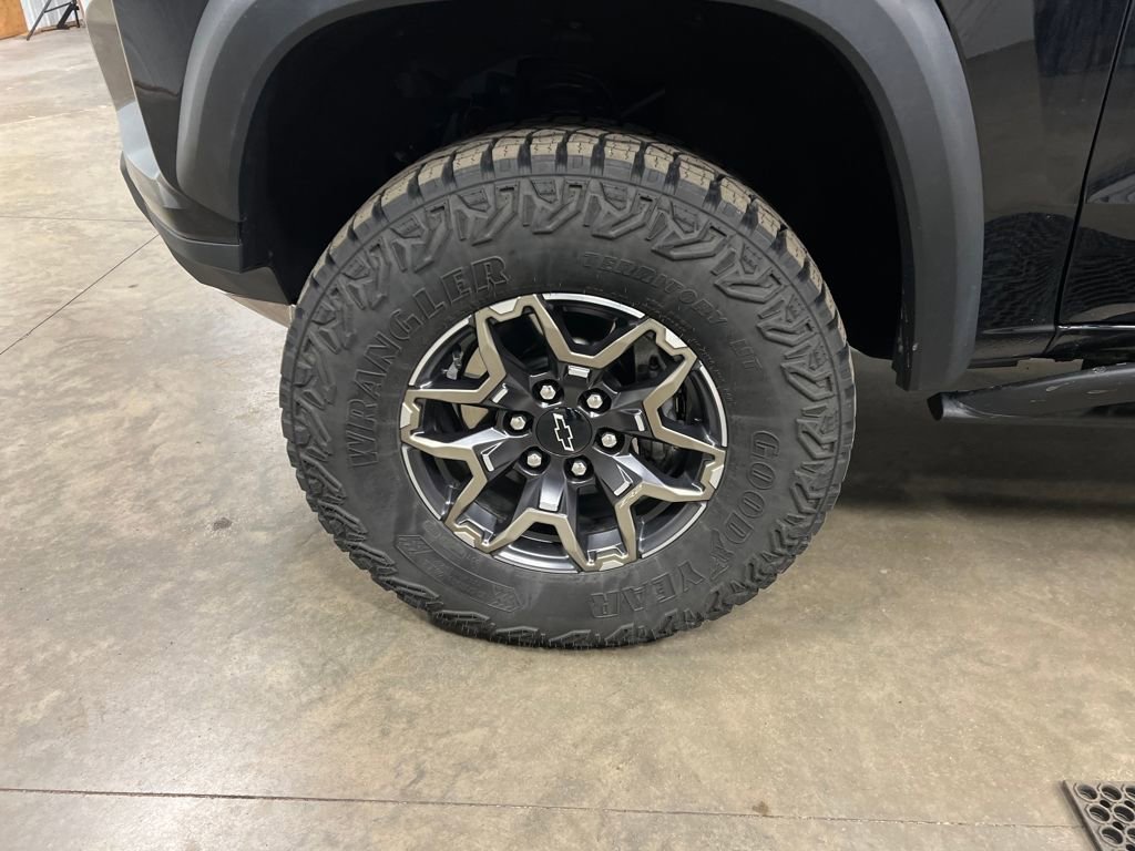 Certified 2025 Chevrolet Colorado ZR2 w/ Technology Package image 10