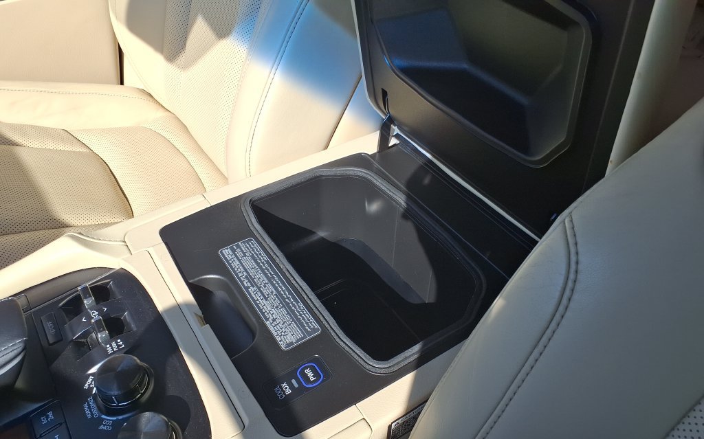 Used 2021 Lexus LX 570 4WD w/ Luxury Package image 33