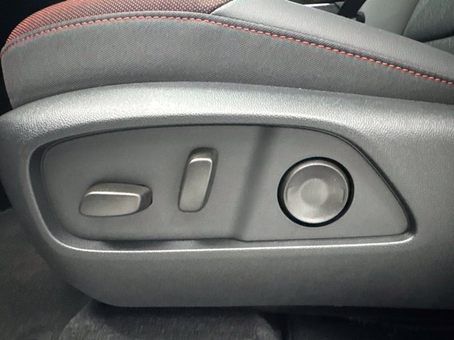 New 2027 Chevrolet Equinox RS w/ Safety and Technology Package FWD image 10