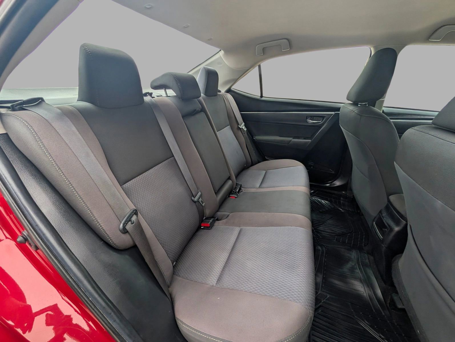Used 2019 Toyota Corolla LE FWD image 26
