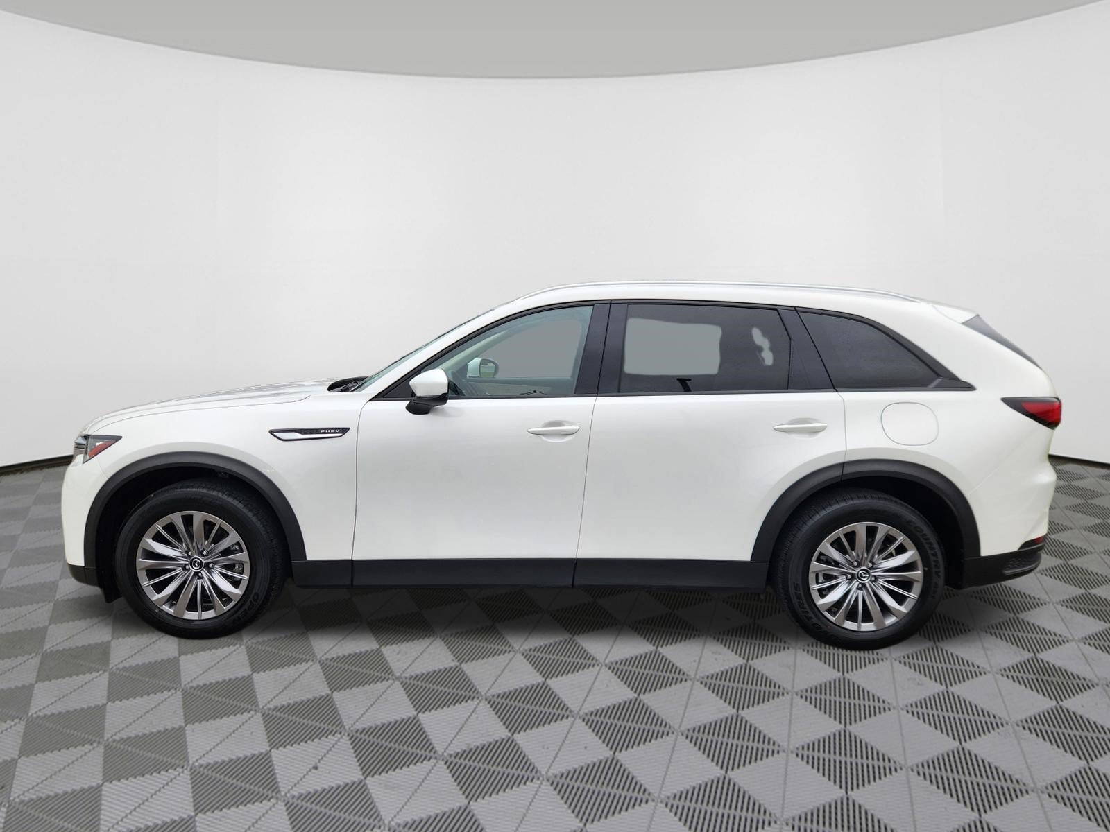 Certified 2024 MAZDA CX-90 Plug-In Hybrid w/ Preferred AWD/4WD image 5