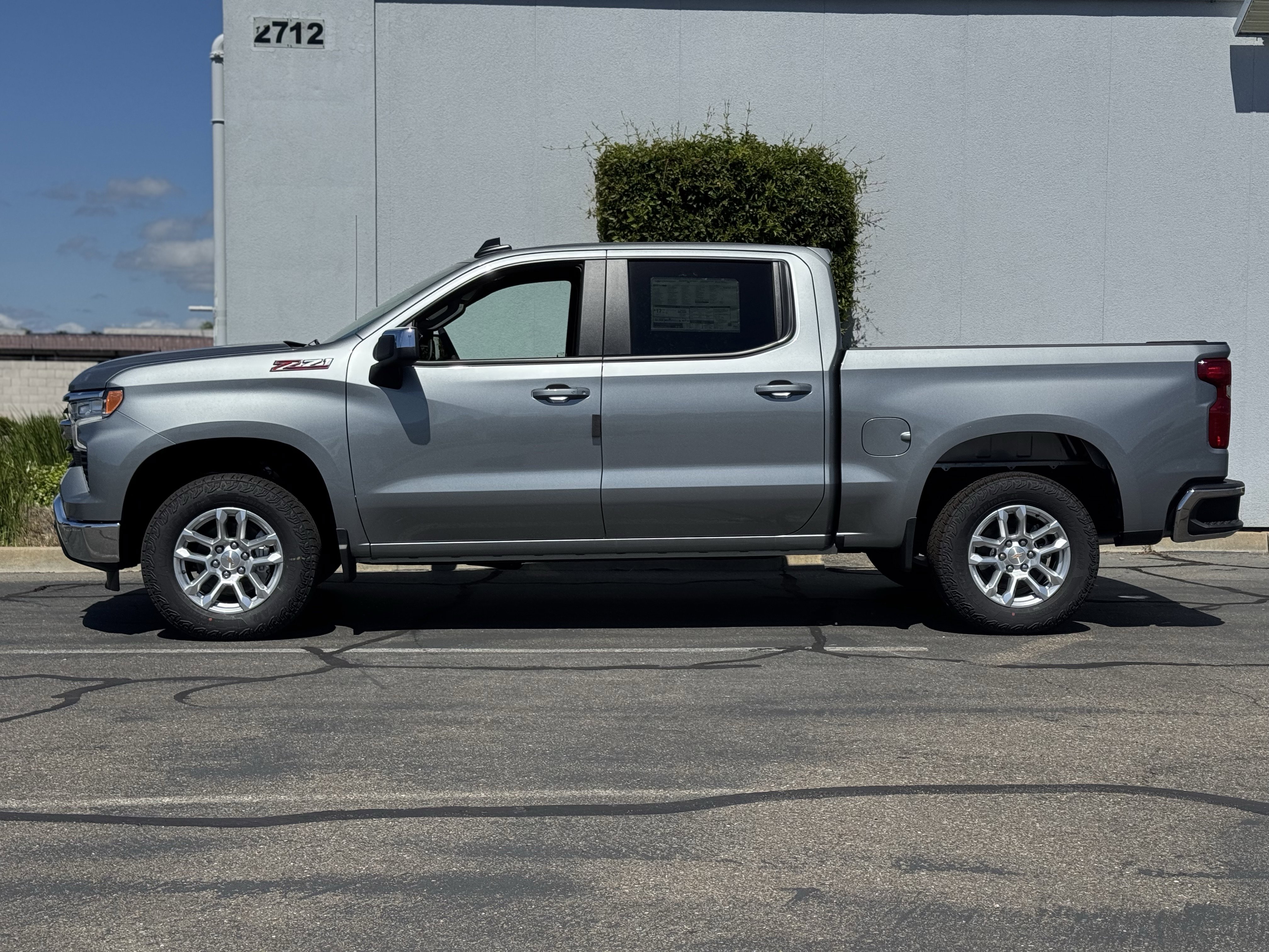 New 2026 Chevrolet Silverado 1500 LT w/ Z71 Off-Road Package image 4